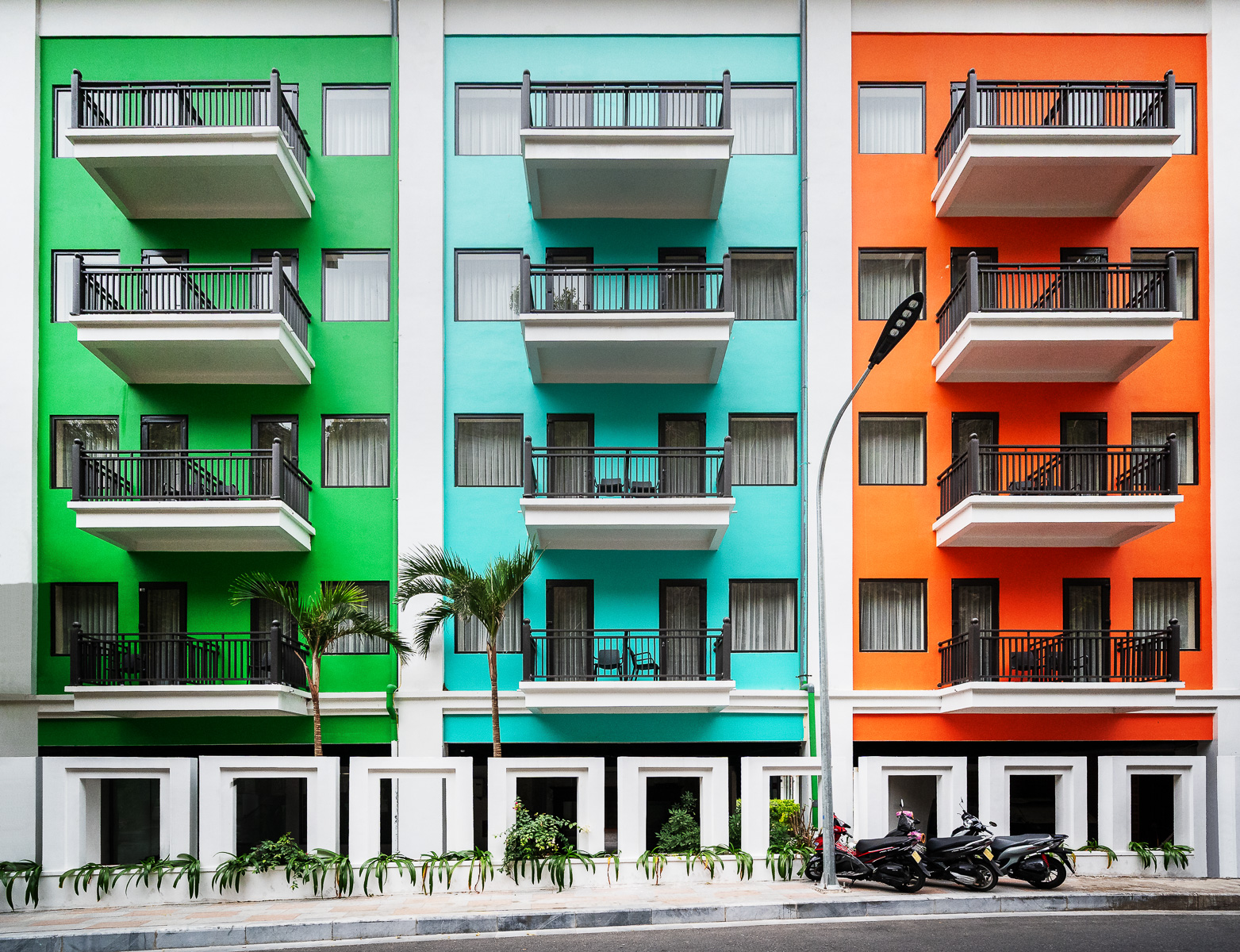 Colours of Cat Ba