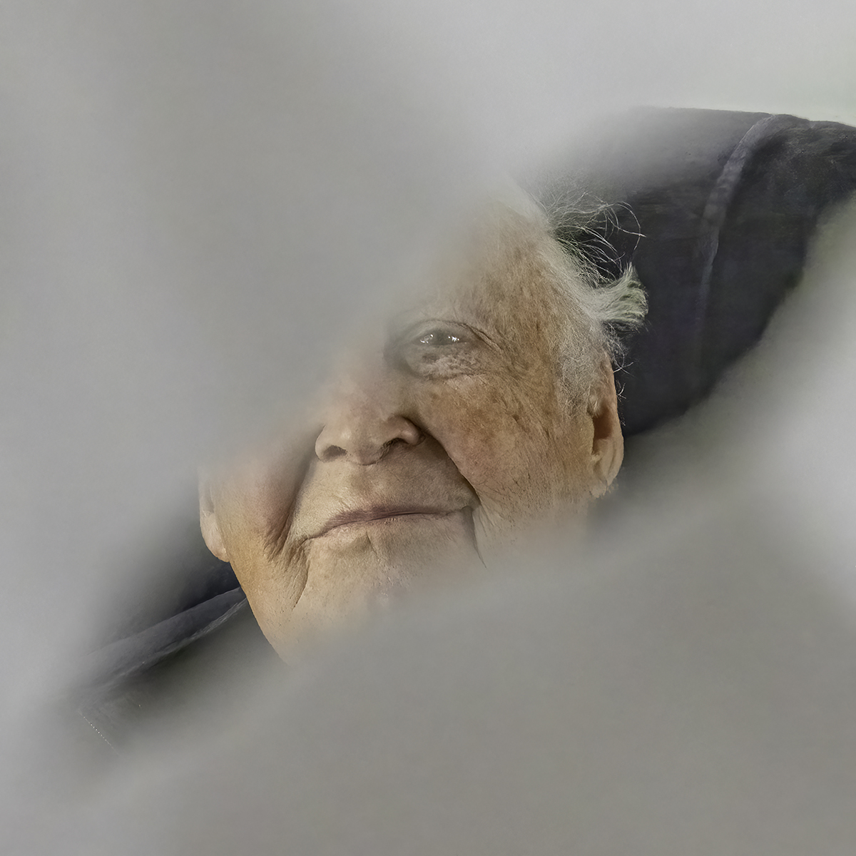 Peek-a-boo Ray